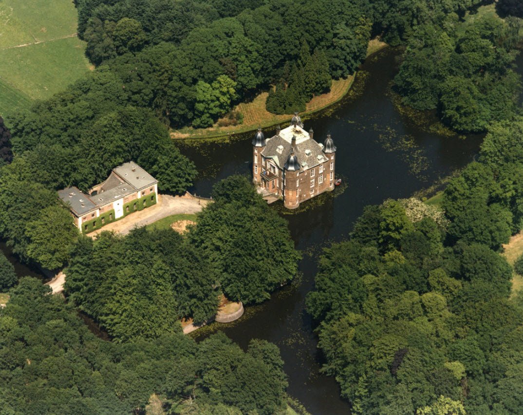 Kasteel Biljoen, Netherlands